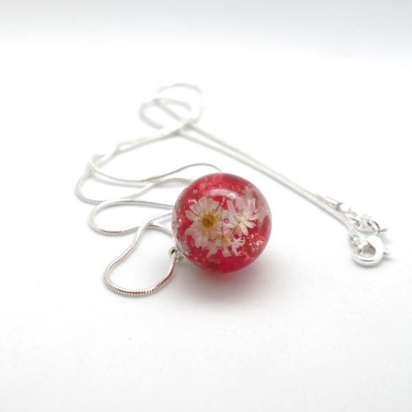 Pendientes y collar de flores secas (rojas) - Imagen 2