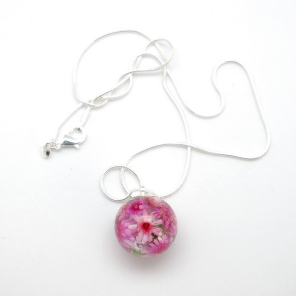 Pendientes y collar de flores secas (rosa) - Imagen 4